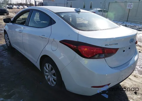 2016 Hyundai Elantra Se z USA, uszkodzony, nr VIN 5NPDH4AE2GH684591